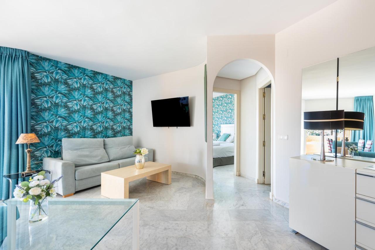 Wintowinrentals Luxury And Sea View Inside Puerto Marina Benalmadena Luaran gambar