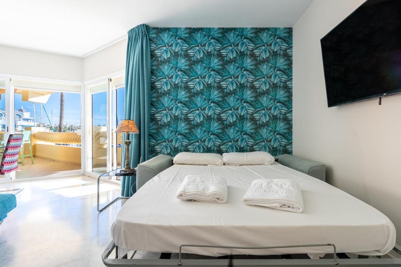 Wintowinrentals Luxury And Sea View Inside Puerto Marina Benalmadena Luaran gambar