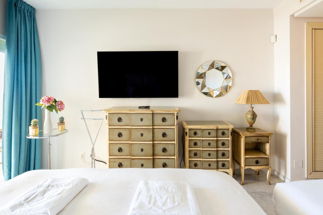 Wintowinrentals Luxury And Sea View Inside Puerto Marina Benalmadena Luaran gambar