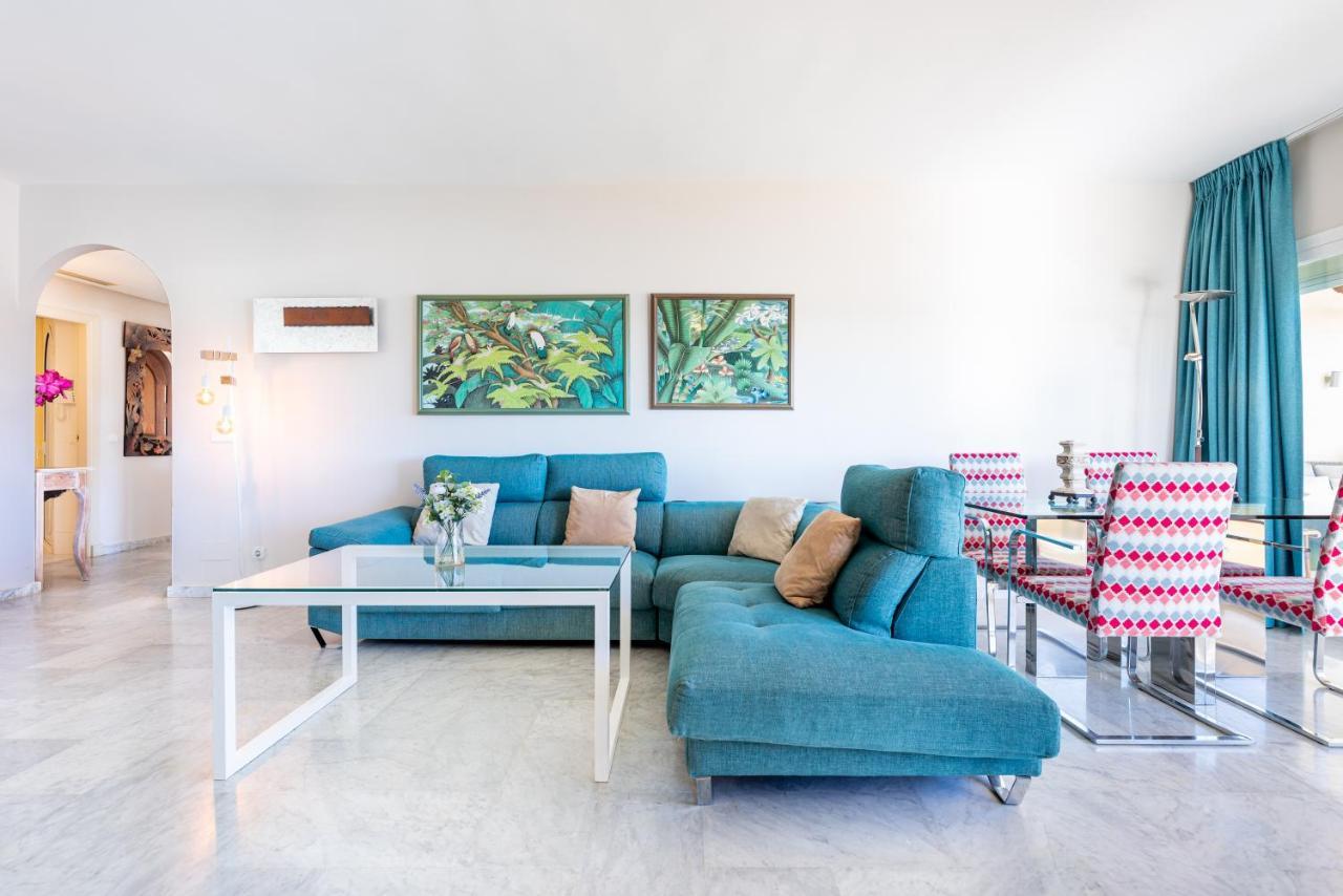 Wintowinrentals Luxury And Sea View Inside Puerto Marina Benalmadena Luaran gambar