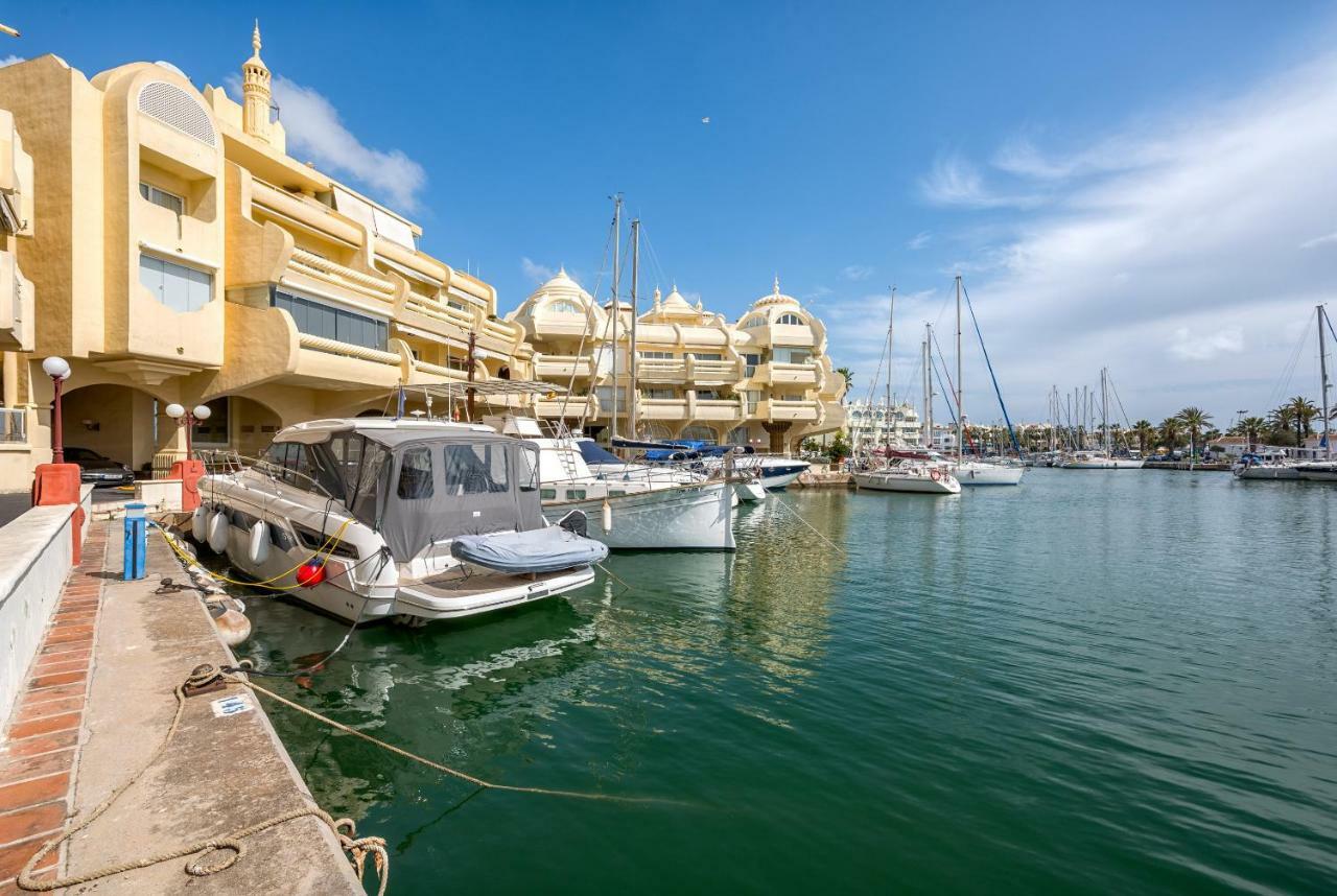 Wintowinrentals Luxury And Sea View Inside Puerto Marina Benalmadena Luaran gambar