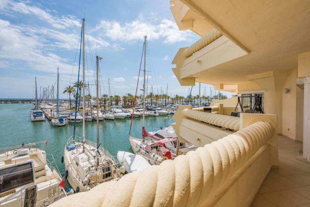 Wintowinrentals Luxury And Sea View Inside Puerto Marina Benalmadena Luaran gambar