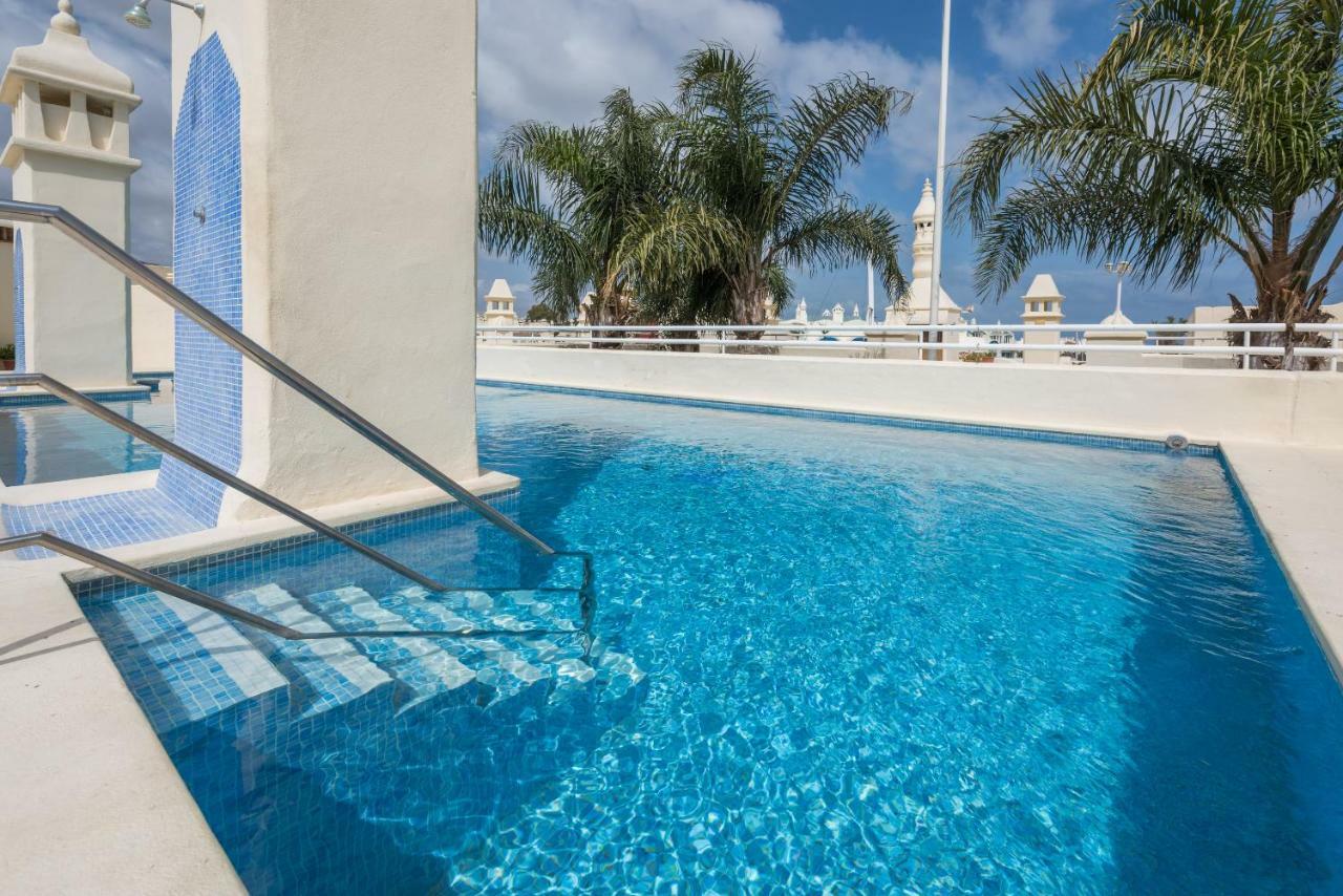 Wintowinrentals Luxury And Sea View Inside Puerto Marina Benalmadena Luaran gambar